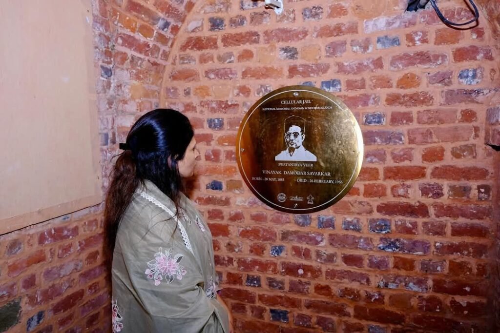 नेताजी के सम्मान में पदयात्रा, राष्ट्र सेवा योजना रैली में शरीक हुए मोदी सरकार के मंत्री | New India Times