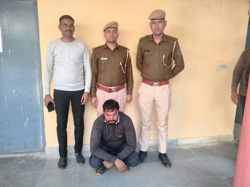 कौलारी थाना पुलिस की बड़ी कार्रवाई: अवैध हथियार के साथ एक युवक को पुलिस ने किया गिरफ्तार | New India Times