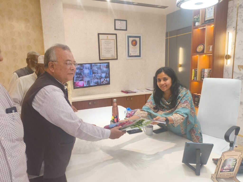 मोमिन जमाअत के प्रतिनिधि मंडल ने भव्या मित्तल से की भेंट 2 मोमिन जमाअत के प्रतिनिधि मंडल ने भव्या मित्तल से की भेंट | New India Times