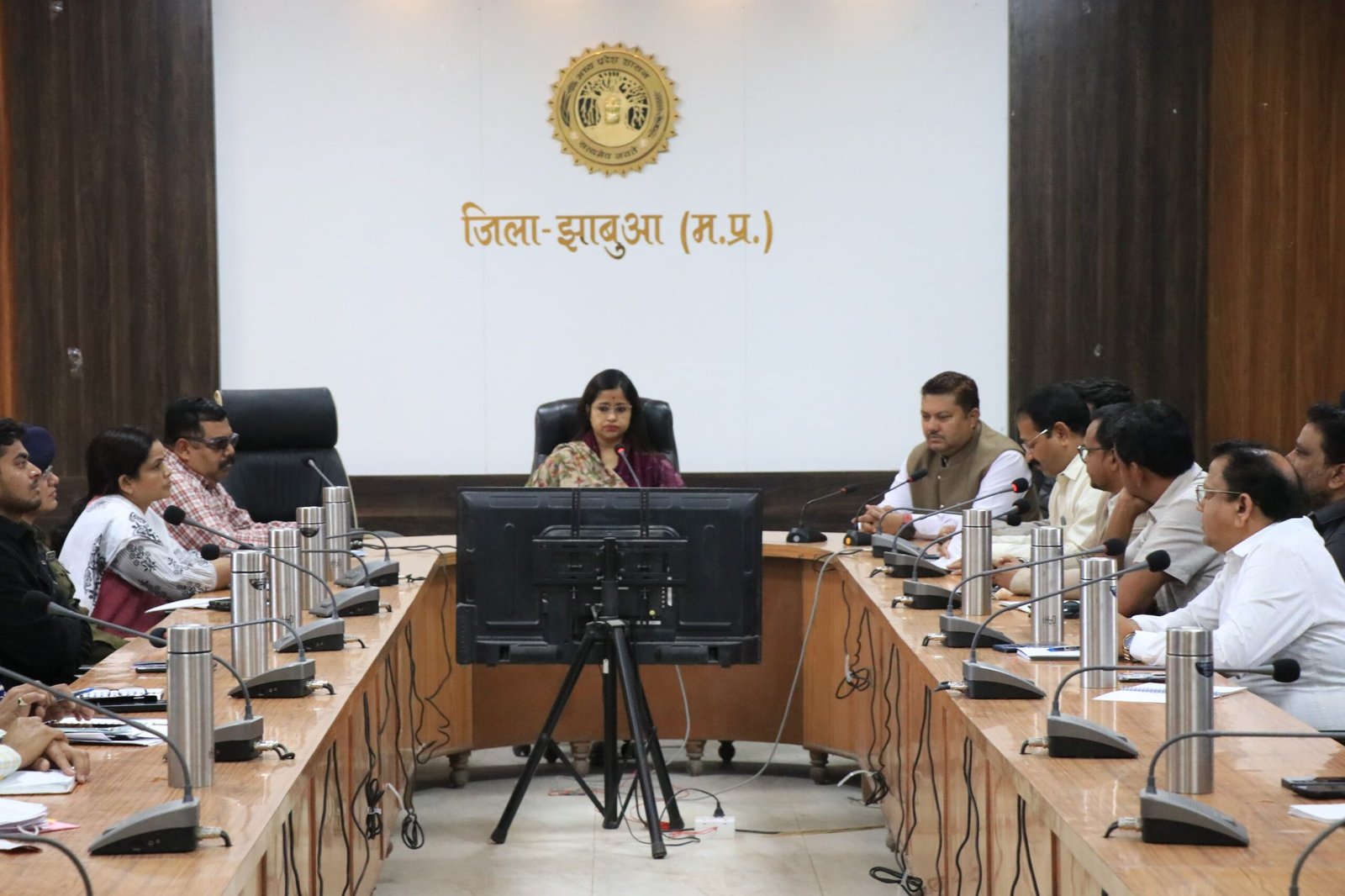 लोक सेवा आयोग की राज्य सेवा प्रारंभिक परीक्षा 2025 की तैयारियों के संबंध में बैठक आयोजित | New India Times