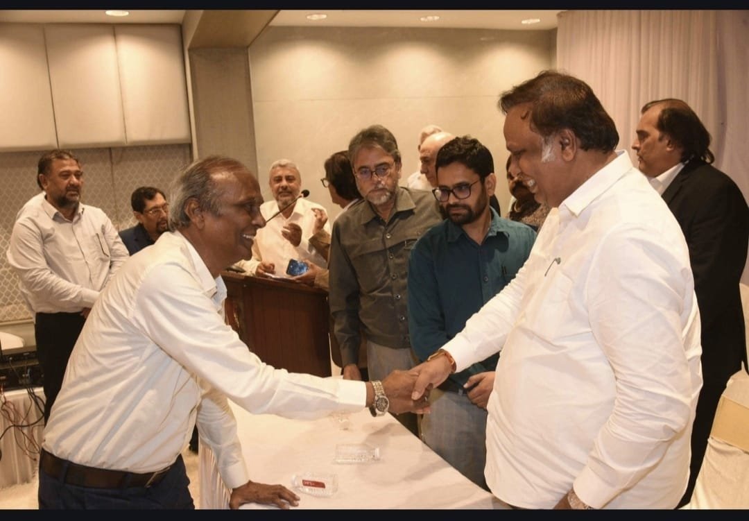 इंडो अरब सोसाइटी के अभिनंदन समारोह में महाराष्ट्र सरकार के मंत्री आशीष शेलार का पूर्व नगर सेवक शेख़ युसूफ पंजाबी ने किया स्वागत | New India Times