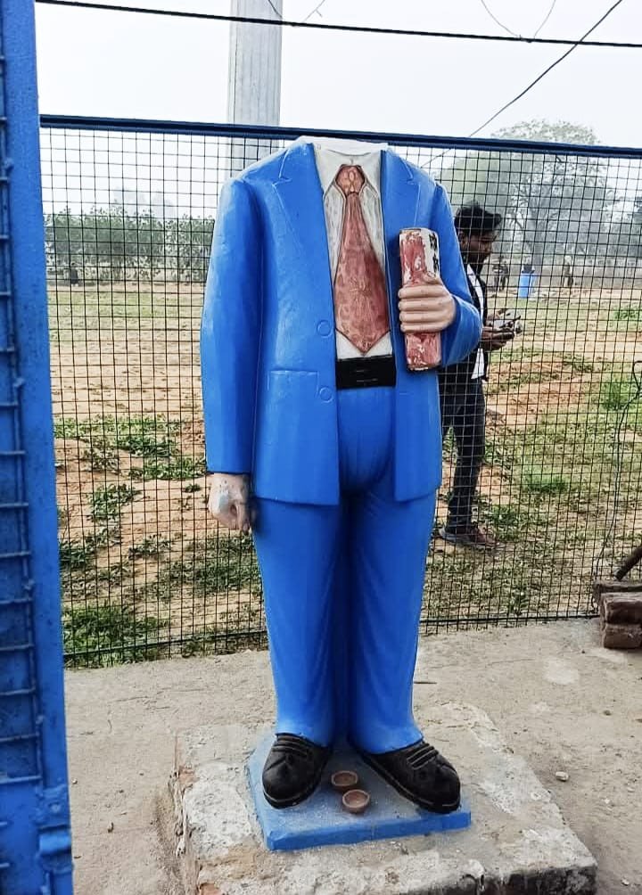 कांकरोला गांव में बाबा साहेब अम्बेडकर की प्रतिमा तोड़ी, भीम सेना ने कराया ग्रामीणों से निगम चुनाव बहिष्कार का ऐलान, इलाके में पुलिस बल तैनात | New India Times