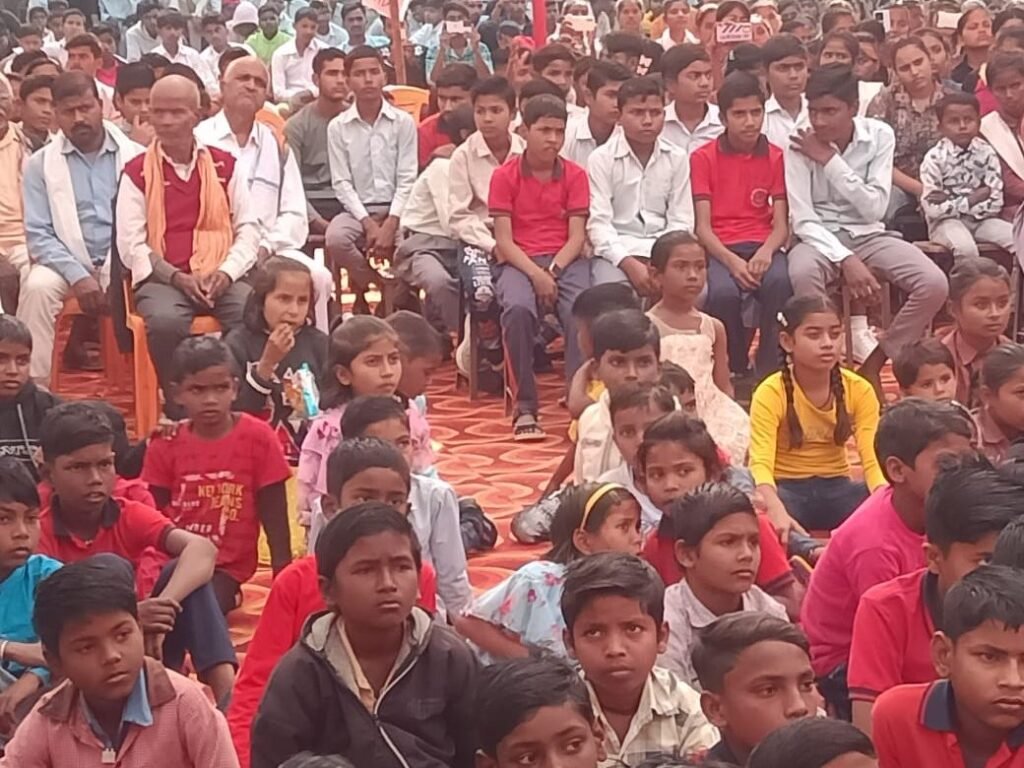 36वां वार्षिक उत्सव एवं प्रतिभा सम्मान समारोह हंस वाहिनी इंटरमीडिएट कॉलेज कसया में संपन्न | New India Times