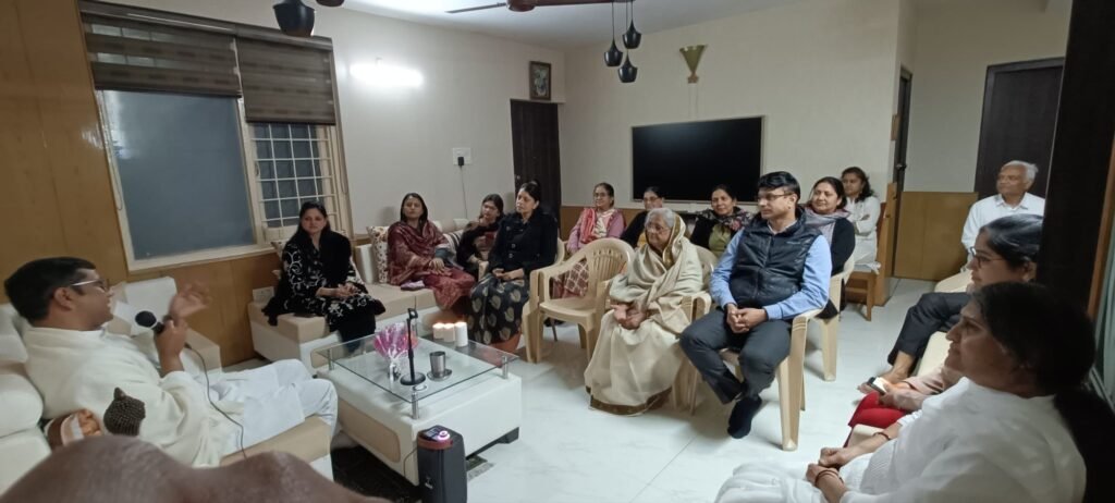 खुशी चाहिए तो खुशी बांटें और प्रेम चाहिए तो दूसरों से प्रेम पूर्वक व्यवहार करें: बी के प्रहलाद भाई 3 खुशी चाहिए तो खुशी बांटें और प्रेम चाहिए तो दूसरों से प्रेम पूर्वक व्यवहार करें: बी के प्रहलाद भाई | New India Times