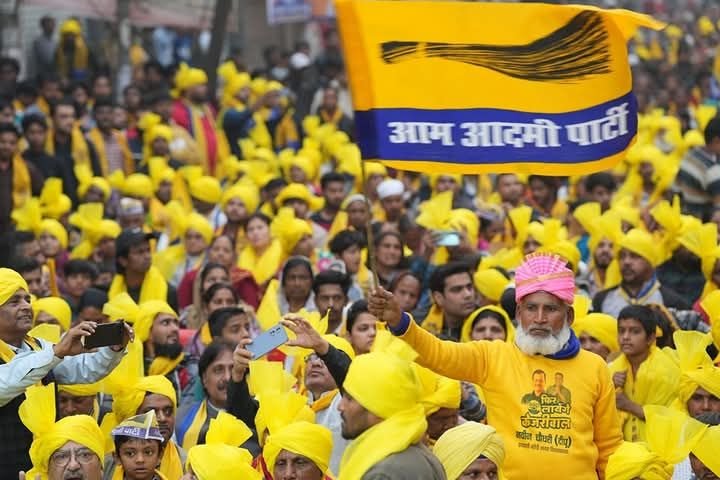 गैर भाजपा शासित राज्यों में प्रचार से बचते हैं महाराष्ट्र के नेता, दिल्ली में फिर आप सरकार के आसार | New India Times