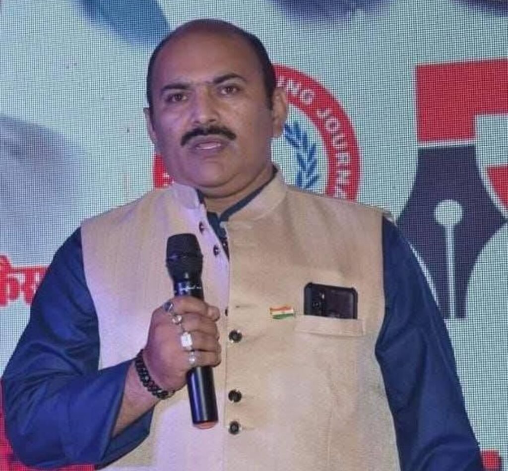 एडवोकेट एक्ट 1961 नए संशोधन बिल 2025 पर बवाल: अब देश के वकीलों की कमर तोड़ेगी मोदी सरकार, नकेल कसने पर आमादा: डॉ सैयद खालिद क़ैस | New India Times