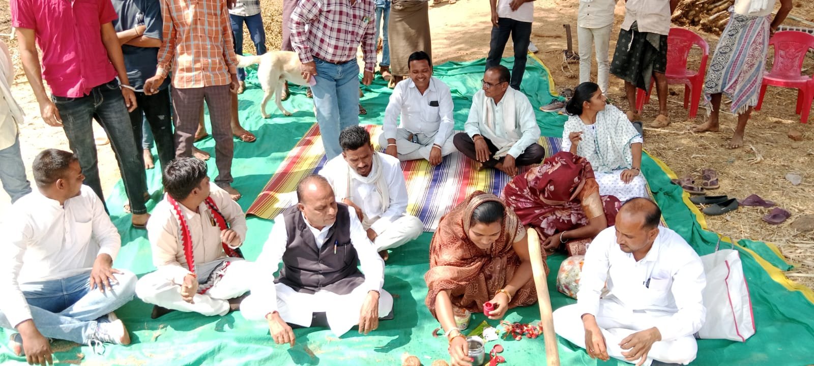 विधायक वीरसिंह भूरिया, जनपद अध्यक्ष श्रीमती ललिता मुकेश मुणीया ने किया जनपद निधि से होने वाले लाखों रुपए के निमार्ण कार्यों का भूमि पूजन, ग्रामीणों ने फूलों की माला पहनाकर किया ज़ोरदार स्वागत | New India Times