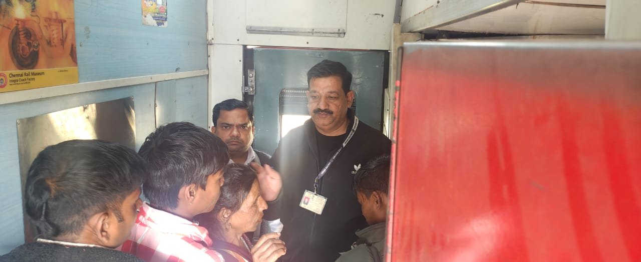 रेलवे ने लाखों का वसूल किया जुर्माना | New India Times