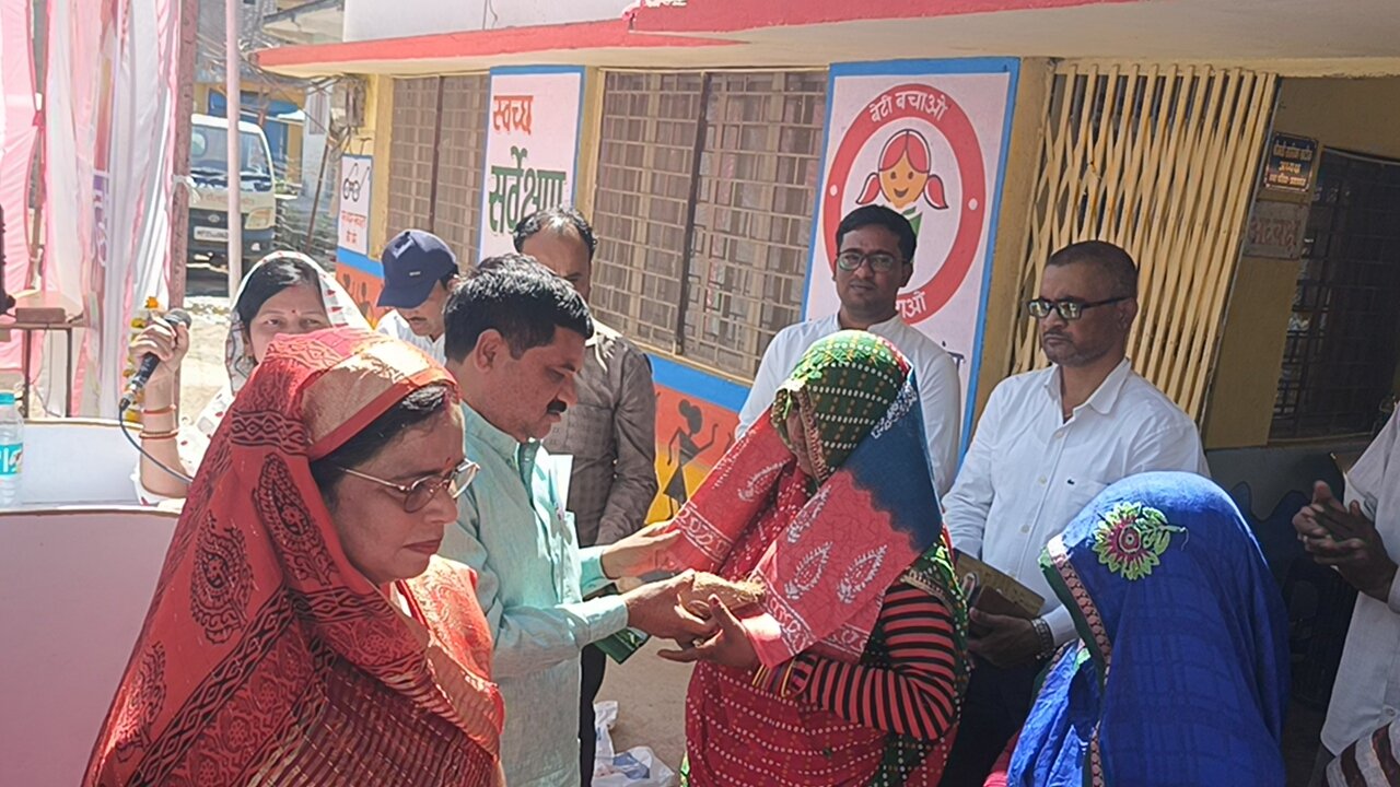 नगर परिषद अमानगंज के प्रांगण में मनाया गया अंतर्राष्ट्रीय महिला दिवस | New India Times