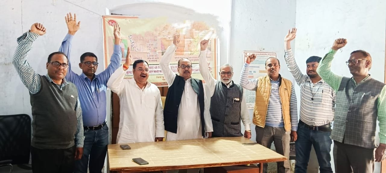 देश के करोड़ों कर्मचारी शिक्षक अपनी मांगों के प्रति कब तक देखेंगे मुंगेरी लाल के हसीन सपने: रुपेश श्रीवास्तव | New India Times