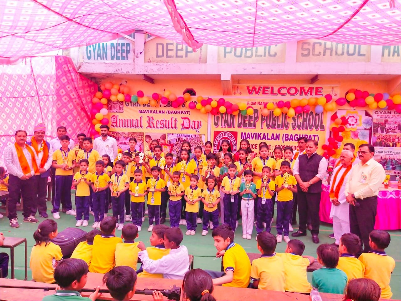 ज्ञानदीप पब्लिक स्कूल के वार्षिक परीक्षाफल में मेधावी विद्यार्थियों को किया गया सम्मानित | New India Times