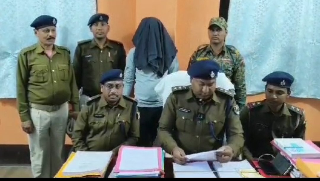 महिला ने अपने इज्जत और जान बचाने के लिए की तांत्रिक की हत्या | New India Times