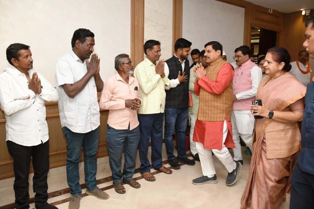 ताप्ती मेगा रिचार्ज परियोजना से क्षेत्र का कोना-कोना होगा सिंचित: मुख्यमंत्री डॉ. यादव। बुरहानपुर के कृषकों ने पूर्व मंत्री श्रीमती अर्चना चिटनिस के नेतृत्व में की भेंट 2 ताप्ती मेगा रिचार्ज परियोजना से क्षेत्र का कोना-कोना होगा सिंचित: मुख्यमंत्री डॉ. यादव। बुरहानपुर के कृषकों ने पूर्व मंत्री श्रीमती अर्चना चिटनिस के नेतृत्व में की भेंट | New India Times