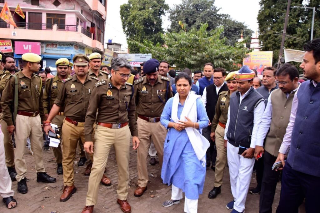 लखीमपुर रोडवेज बस स्टेशन को जल्द मिलेगा नया ठिकाना, डीएम-एसपी ने रोडवेज बस अड्डे के लिए देखे कई स्थल, पूरी होगी लोगों की मुराद 2 लखीमपुर रोडवेज बस स्टेशन को जल्द मिलेगा नया ठिकाना, डीएम-एसपी ने रोडवेज बस अड्डे के लिए देखे कई स्थल, पूरी होगी लोगों की मुराद | New India Times