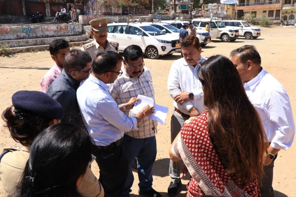 कलेक्टर एवं पुलिस अधीक्षक ने उत्कृष्ट मैदान का किया निरीक्षण, मुख्यमंत्री के प्रस्तावित झाबुआ दौरे की तैयारी शुरू 2 कलेक्टर एवं पुलिस अधीक्षक ने उत्कृष्ट मैदान का किया निरीक्षण, मुख्यमंत्री के प्रस्तावित झाबुआ दौरे की तैयारी शुरू | New India Times