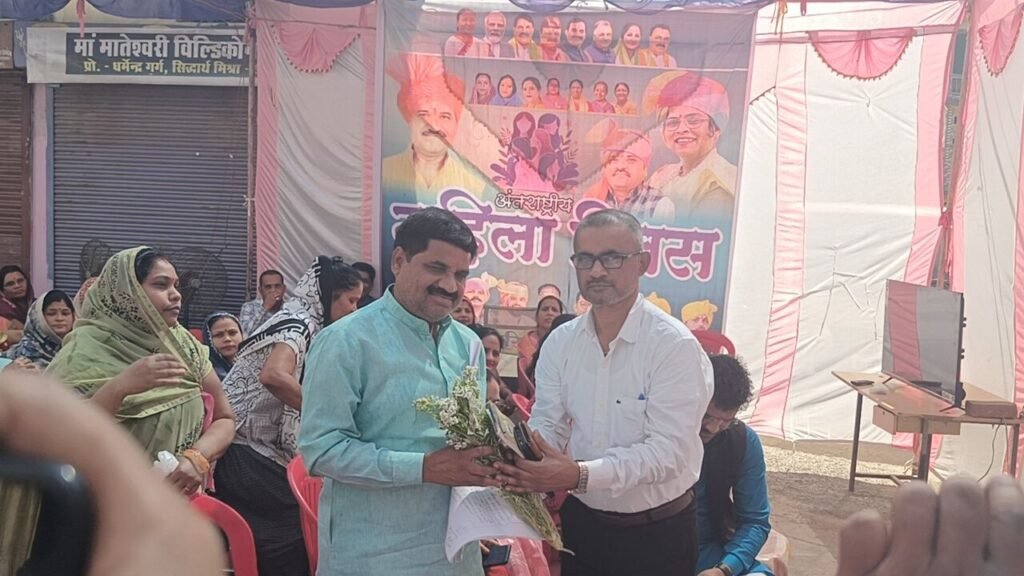 सौहार्द्रपूर्वक माहौल में भाईचारा के साथ मनाएं समस्त त्यौहार: कलेक्टर 2 सौहार्द्रपूर्वक माहौल में भाईचारा के साथ मनाएं समस्त त्यौहार: कलेक्टर | New India Times