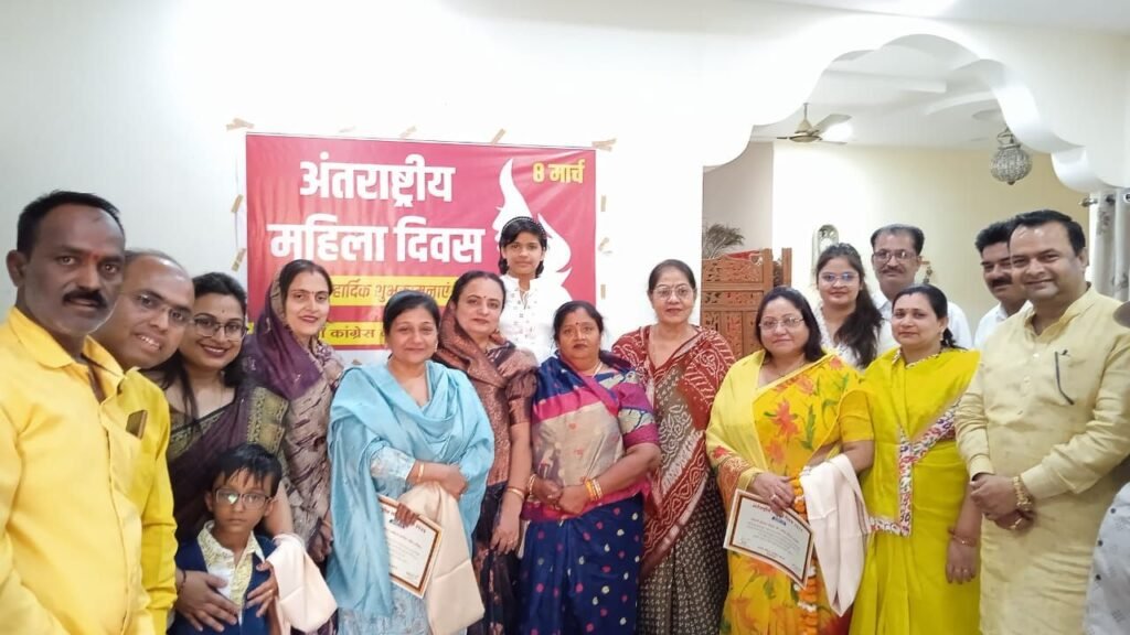 महिला कांग्रेस बुरहानपुर ने किया महिला पहलवान, शिक्षिका व उत्कृष्ट छात्रा का सम्मान | New India Times