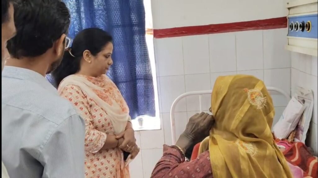 सचिव जिला विधिक सेवा प्राधिकरण रेखा यादव ने किया सीएचसी सैंपऊ मैटरनिटी होम प्रसूति गृह का निरीक्षण | New India Times