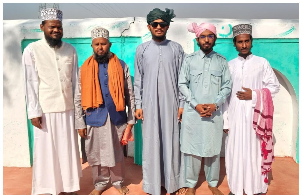 कोदरी ईदगाह में क़ारी शरीफ बरक़ाती की इमामत में अदा हुई ईद-उल फ़ित्र की नमाज़ | New India Times