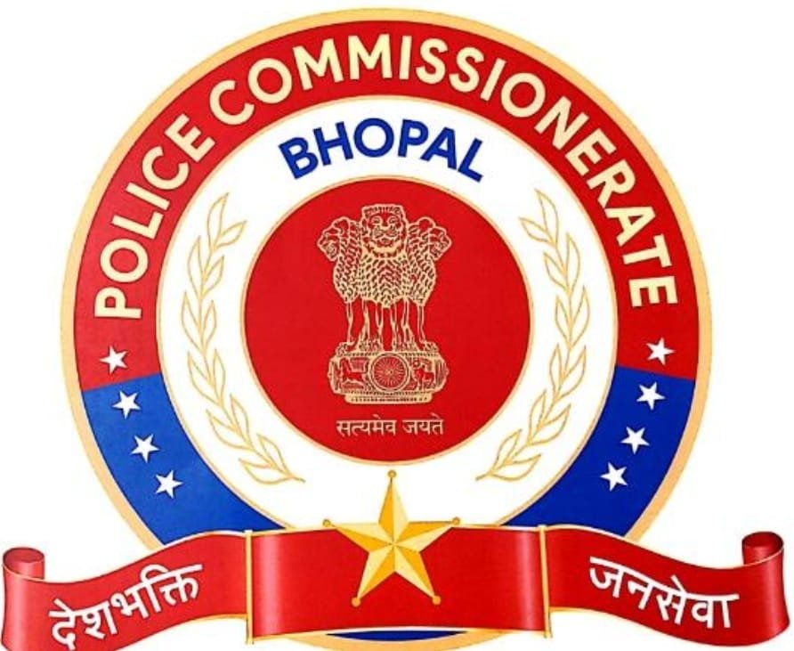 अल्ट्राटेक कम्पनी में नौकरी दिलाने के नाम पर ठगी करने वाले गिरोह के सरगना सहित कुल 02 आरोपीयों को सायबर क्राईम ब्रांच भोपाल ने नोयडा उ.प्र. से किया गिरफ्तार 1 अल्ट्राटेक कम्पनी में नौकरी दिलाने के नाम पर ठगी करने वाले गिरोह के सरगना सहित कुल 02 आरोपीयों को सायबर क्राईम ब्रांच भोपाल ने नोयडा उ.प्र. से किया गिरफ्तार | New India Times