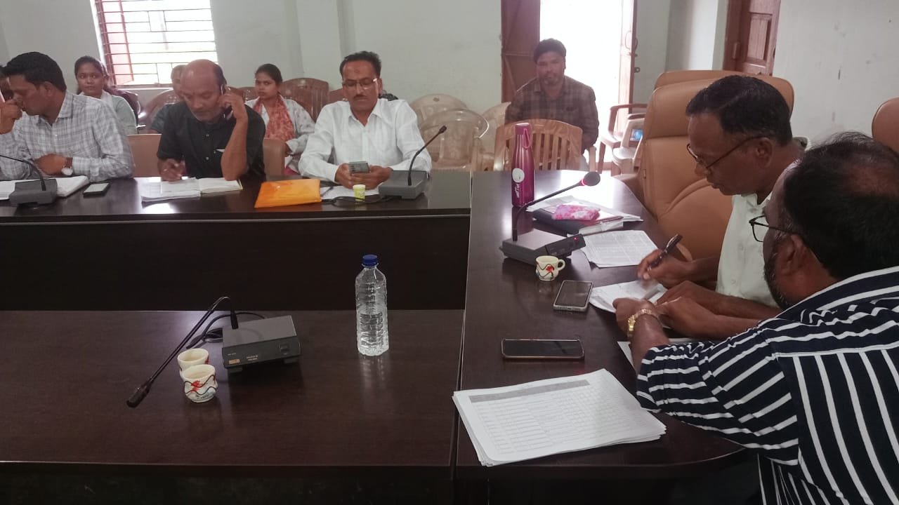 जुन्नारदेव जनपद सभागृह में मासिक समीक्षा बैठक हुई संपन्न | New India Times