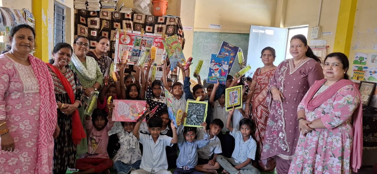 स्कूलों के प्रवेश उत्सव में बच्चों का तिलक लगाकर जायंट्स ग्रुप आफ बुरहानपुर सहेली ने किया स्वागत | New India Times