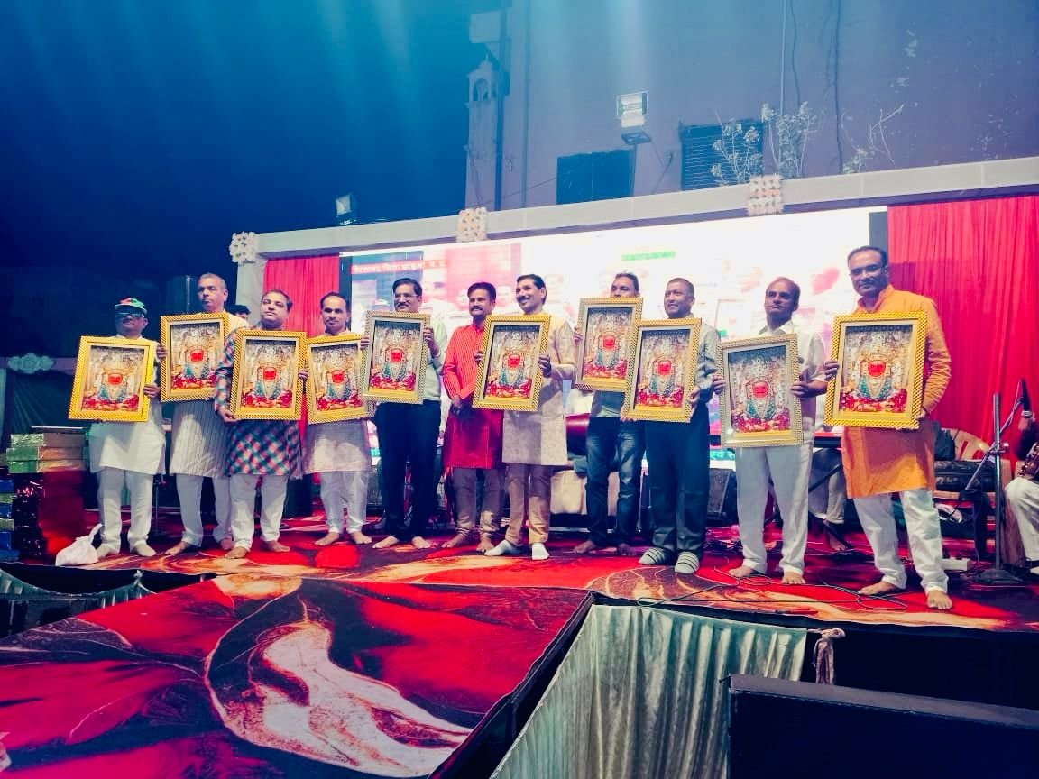 श्री नाकोड़ा पार्श्व भैरव ट्रस्ट मंडल के तत्वावधान में महाहवन-महापूजन का हुआ भव्य आयोजन, ट्रस्टियों का नाकोड़ा भैरव की तस्वीर भेंट कर किया गया बहुमान | New India Times