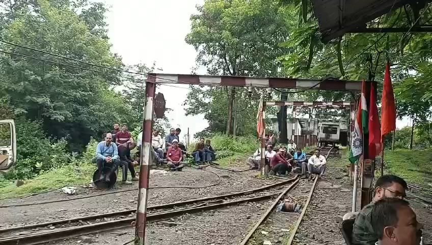 रोजगार की कमी से जूझ रहा है कोयलांचल, लगातार हो रहा पलायन | New India Times