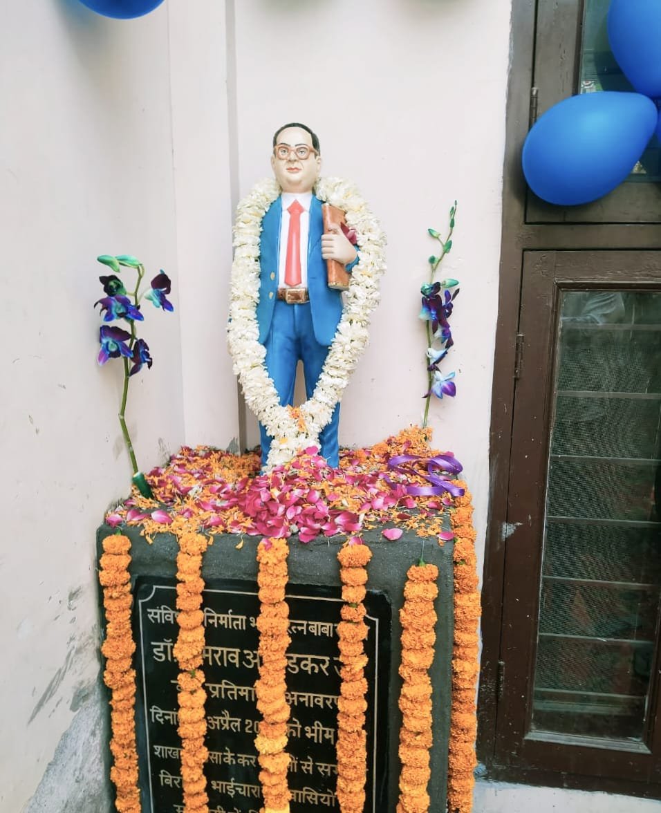 गांव खांडसा में डॉ० अम्बेडकर जी की प्रतिमा स्थापित, भीमसेना शाखा खांडसा ने समस्त ग्रामीणों से कराया प्रतिमा का अनावरण | New India Times