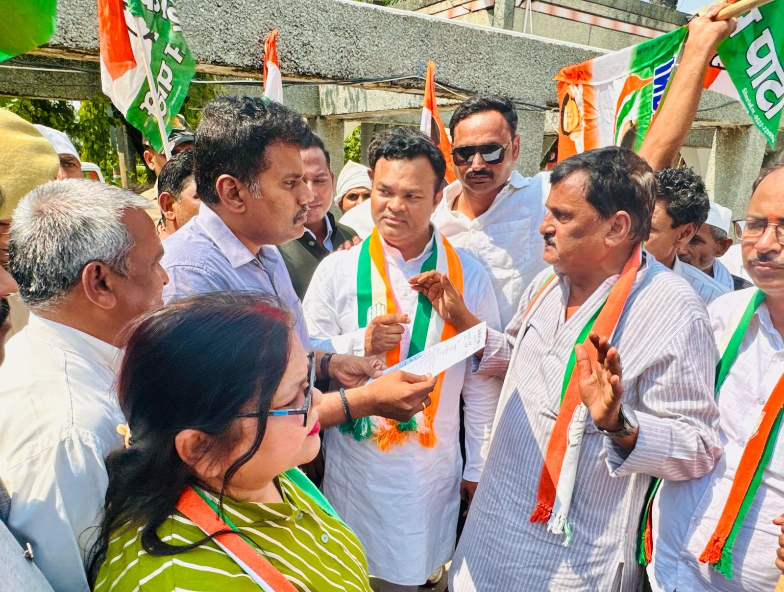 नेशनल हेराल्ड मामले को लेकर कांग्रेसियों ने किया विरोध प्रदर्शन | New India Times