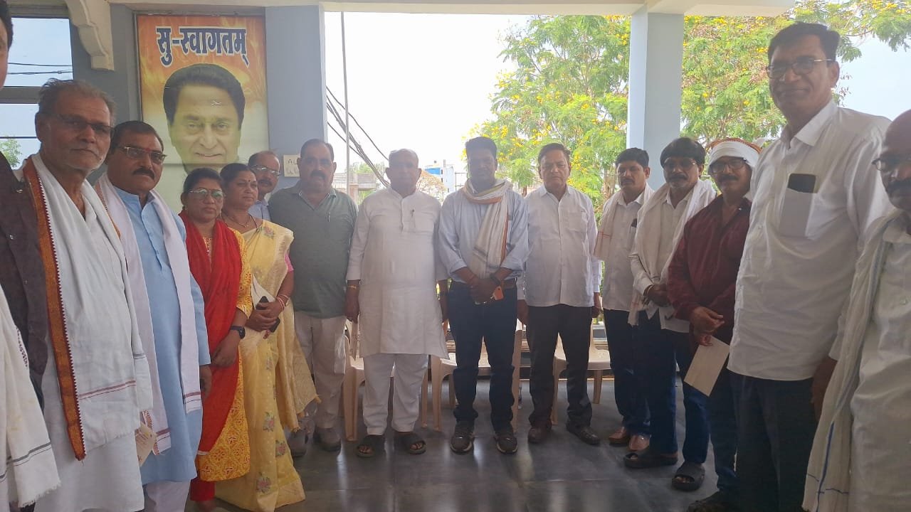 जम्मू कश्मीर के पहलगाम में हुए आतंकी हमले में मारे गए और घायल हुए लोगों के लिए कांग्रेसियों द्वारा प्रार्थना एवं श्रद्धांजलि कार्यक्रम का हुआ आयोजन | New India Times