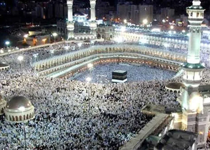 हज यात्रियों की सुविधा के लिए अवंतिका एक्सप्रेस में कोच संख्या बढ़ाए जाने के लिए स्टेशन प्रबंधक को सौंपा गया ज्ञापन | New India Times