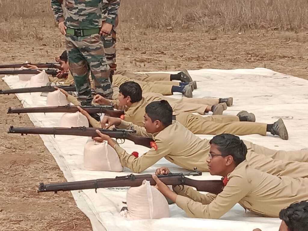 नेहरू मॉन्टेसरी स्कूल लालबाग का "फायरिंग में उत्कृष्ट प्रर्दशन | New India Times