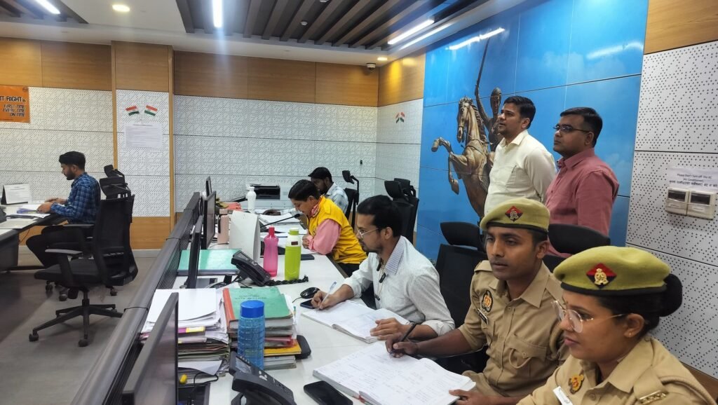 जनपद में यातायात व्यवस्था को सुगम बनाने के लिये जिला प्रशासन की अनूठी पहल, जिलाधिकारी श्री अविनाश कुमार के अथक प्रयासों से जनपद में ट्रैफिक की समस्या निस्तारित 3 जनपद में यातायात व्यवस्था को सुगम बनाने के लिये जिला प्रशासन की अनूठी पहल, जिलाधिकारी श्री अविनाश कुमार के अथक प्रयासों से जनपद में ट्रैफिक की समस्या निस्तारित | New India Times