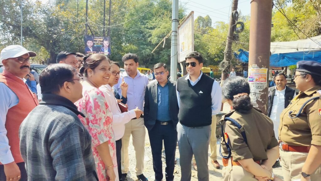 जनपद में यातायात व्यवस्था को सुगम बनाने के लिये जिला प्रशासन की अनूठी पहल, जिलाधिकारी श्री अविनाश कुमार के अथक प्रयासों से जनपद में ट्रैफिक की समस्या निस्तारित 2 जनपद में यातायात व्यवस्था को सुगम बनाने के लिये जिला प्रशासन की अनूठी पहल, जिलाधिकारी श्री अविनाश कुमार के अथक प्रयासों से जनपद में ट्रैफिक की समस्या निस्तारित | New India Times