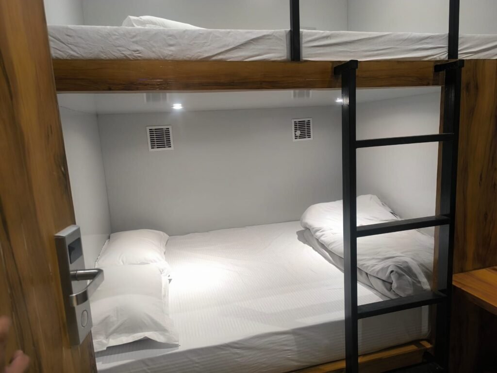 भोपाल रेलवे स्टेशन पर मध्यप्रदेश के पहले ‘पॉड कॉन्सेप्ट रिटायरिंग रूम’ का हुआ शुभारंभ | New India Times