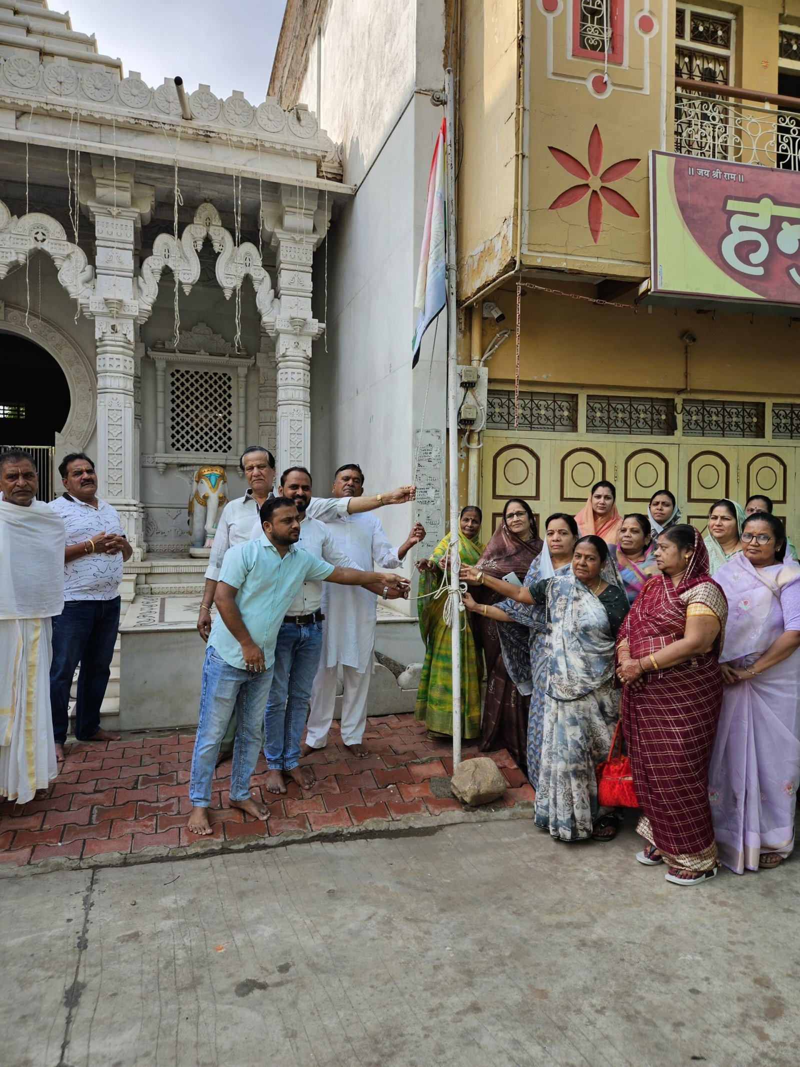 ध्वजारोहण कर मनाया गया शासन स्थापना दिवस, प्रभात फेरी का भी हुआ आयोजन | New India Times