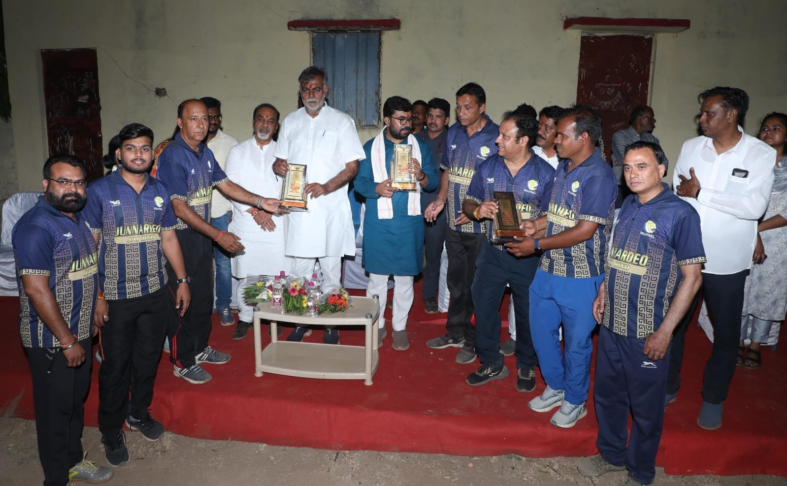 जुन्नारदेव के वॉलीबॉल शिविर में पहुंचे मंत्री प्रहलाद पटेल कहा: खेल जीवन में संघर्ष की देते हैं सीख | New India Times