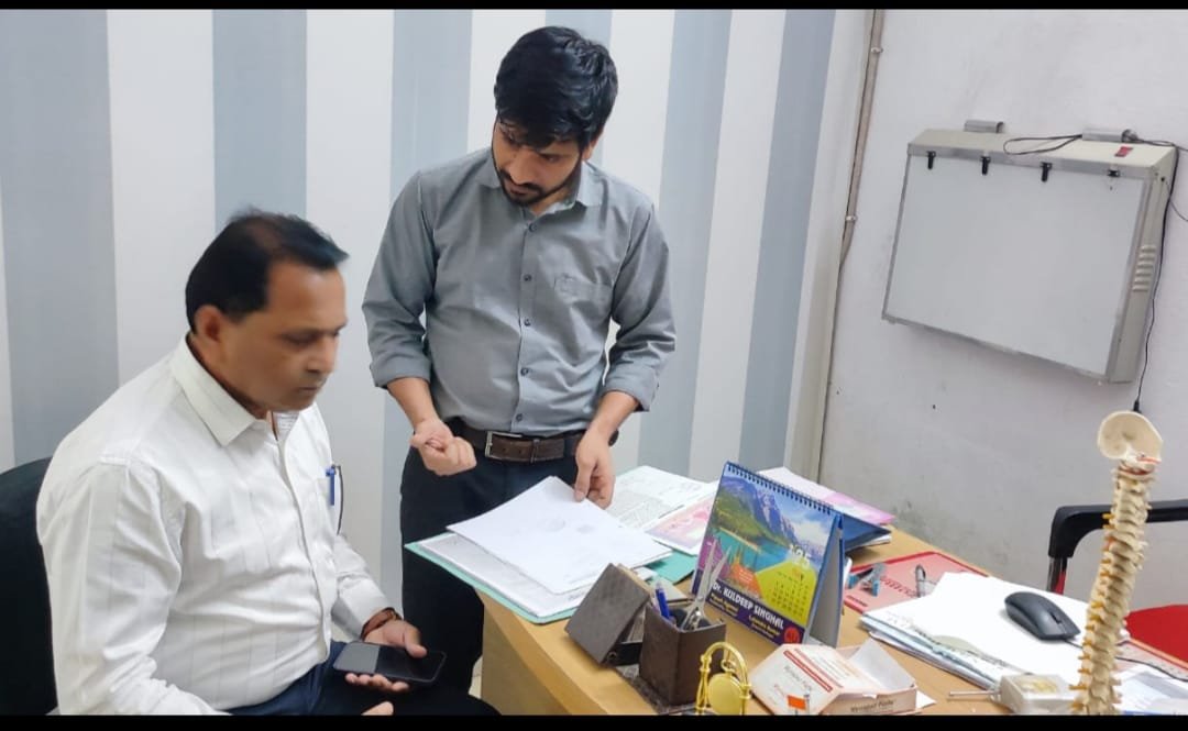 धौलपुर में निजी अस्पतालों का सीएमएचओ ने किया औचक निरीक्षण, लापरवाही पर जारी किए नोटिस, जवाब ना देने पर कार्रवाई की दी चेतावनी | New India Times