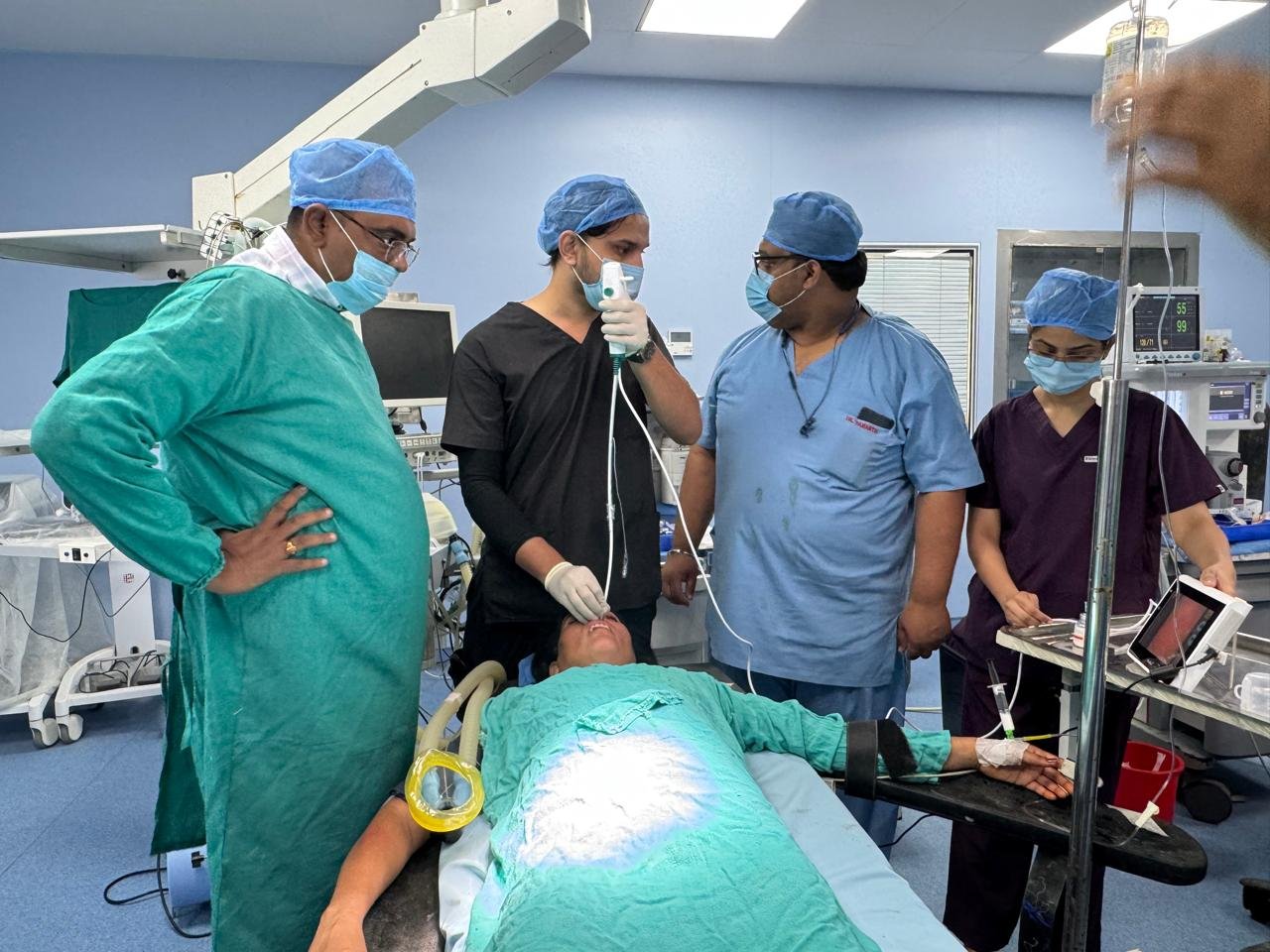 मेडिकल कॉलेज दतिया के निश्चेतना विभाग में नवीन तकनीक फाइबर ऑप्टिक से निश्चेतना की शुरुआत | New India Times