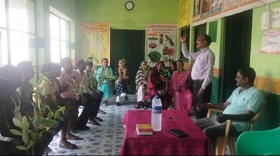 लखनऊ के जलदूत नन्दकिशोर वर्मा लखनऊ सहित आस-पास के जनपदों में लगा रहे हैं वृक्ष भण्डारा एवं हरित चौपालें | New India Times