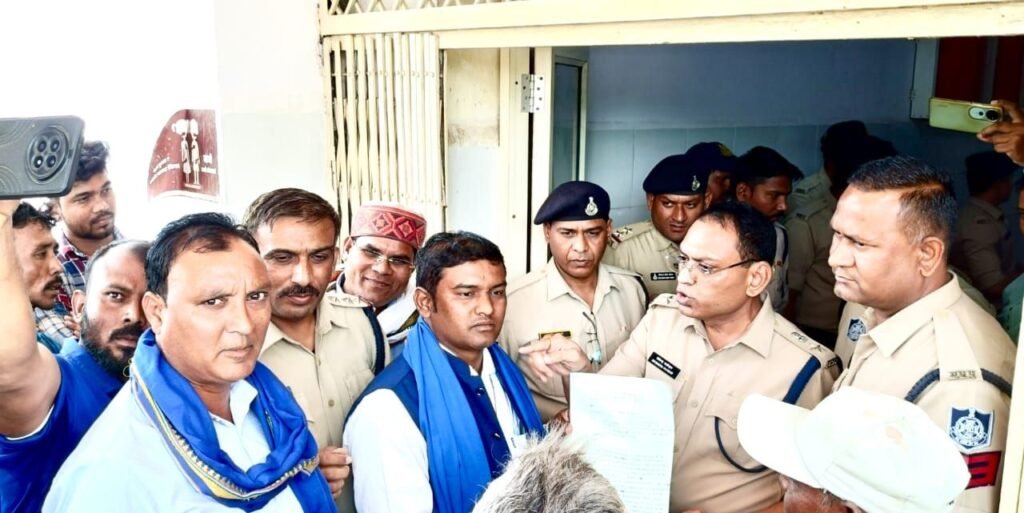 जयसिंहपुर में रातों रात प्रतिमा स्थापना पर विवाद | New India Times