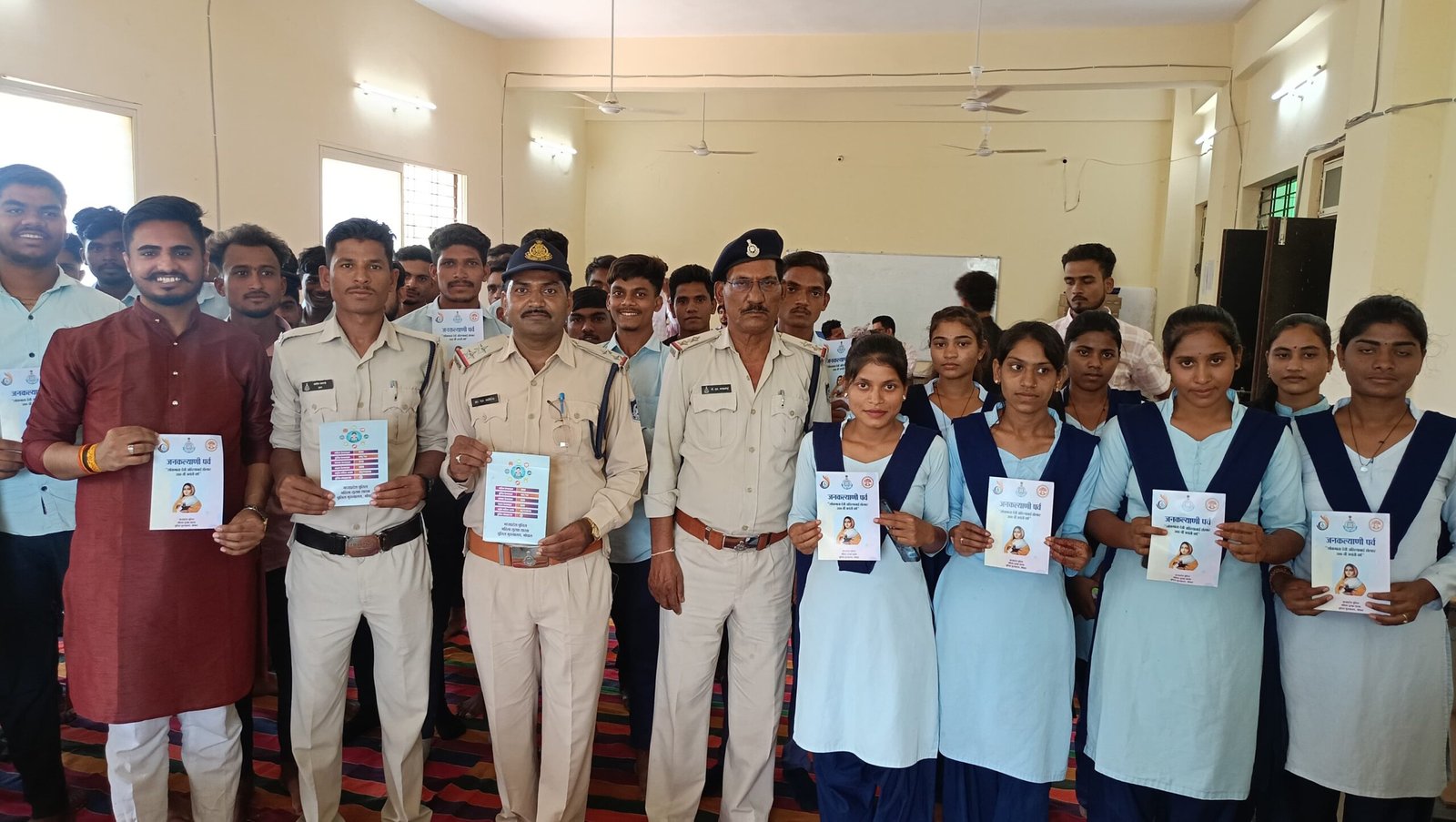 बुरहानपुर पुलिस द्वारा शासकीय पाली टेक्नोलॉजी कॉलेज खकनार में मनाई गई "लोकमाता अहिल्याबाई की 300वीं जयंती 1 बुरहानपुर पुलिस द्वारा शासकीय पाली टेक्नोलॉजी कॉलेज खकनार में मनाई गई "लोकमाता अहिल्याबाई की 300वीं जयंती | New India Times