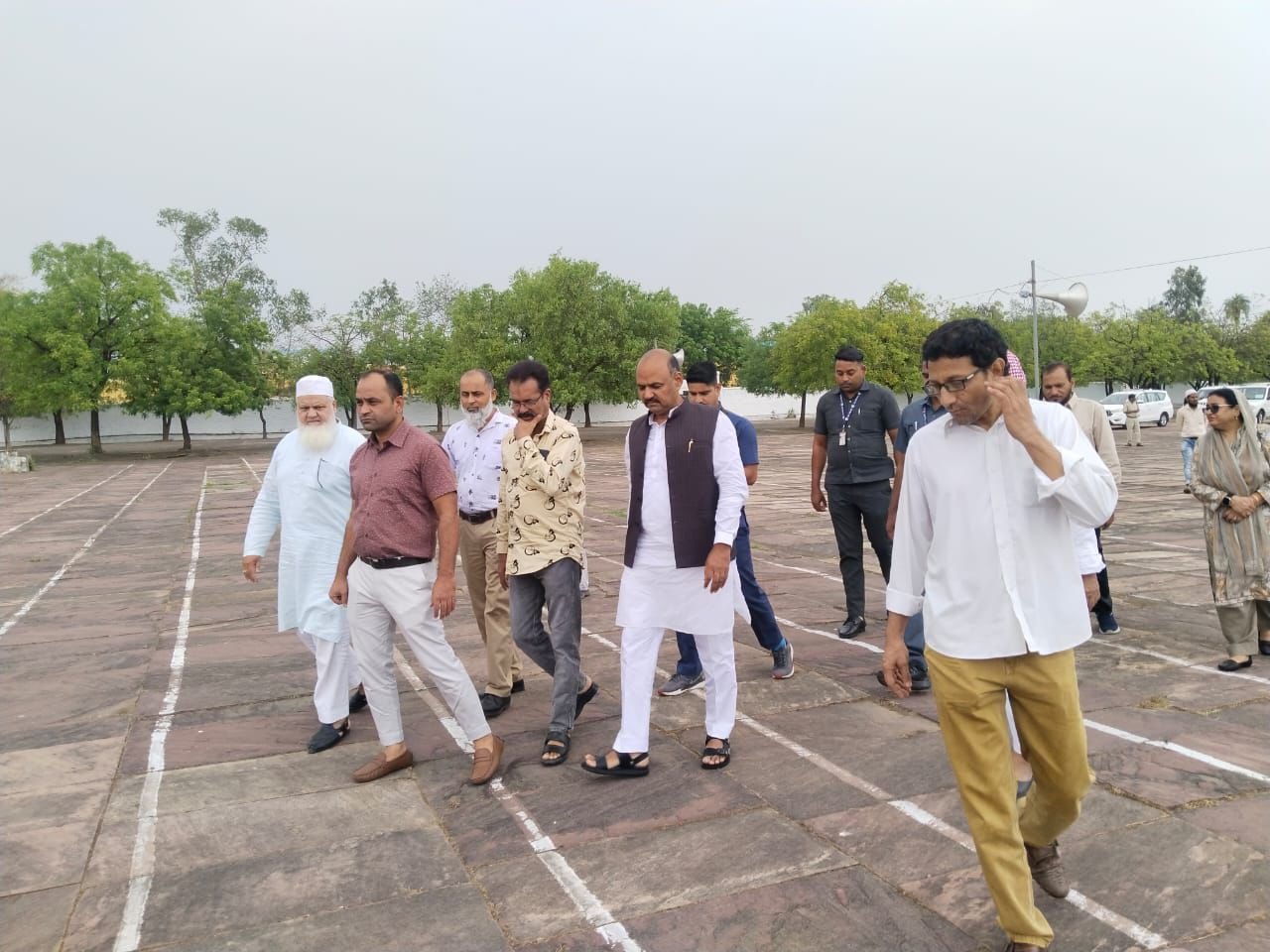 मध्य प्रदेश वक्फ़ बोर्ड के अध्यक्ष डॉ सनवर पटेल पहुंचे एशिया की सबसे बड़ी ईदगाह 1 मध्य प्रदेश वक्फ़ बोर्ड के अध्यक्ष डॉ सनवर पटेल पहुंचे एशिया की सबसे बड़ी ईदगाह | New India Times