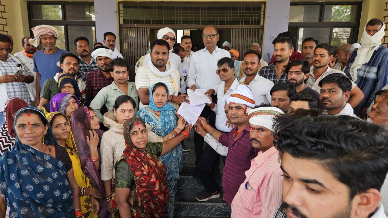 "प्रधानमंत्री आवास योजना में भ्रष्टाचार और अनियमितताओं के आरोप, कांग्रेस पार्षद ने कलेक्टर को सौंपा ज्ञापन" 1 "प्रधानमंत्री आवास योजना में भ्रष्टाचार और अनियमितताओं के आरोप, कांग्रेस पार्षद ने कलेक्टर को सौंपा ज्ञापन" | New India Times