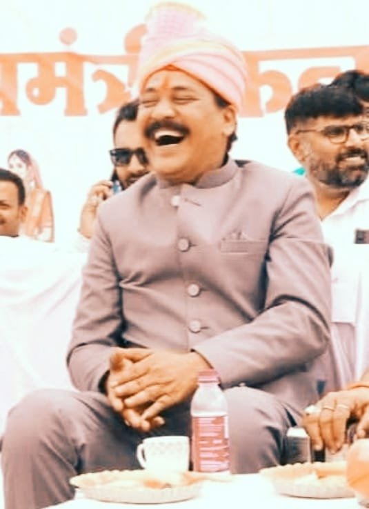 परासिया नगरपालिका अध्यक्ष पर मामला दर्ज, गिरफ्तारी नहीं, क्या राजनीतिक दबाव बना रहा है कानून पर असर? | New India Times