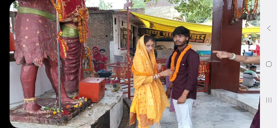 पहले लड़की घर से भागी फिर दूसरे बिरादरी के अपने प्रेमी लड़के से कोर्ट में कर ली शादी | New India Times