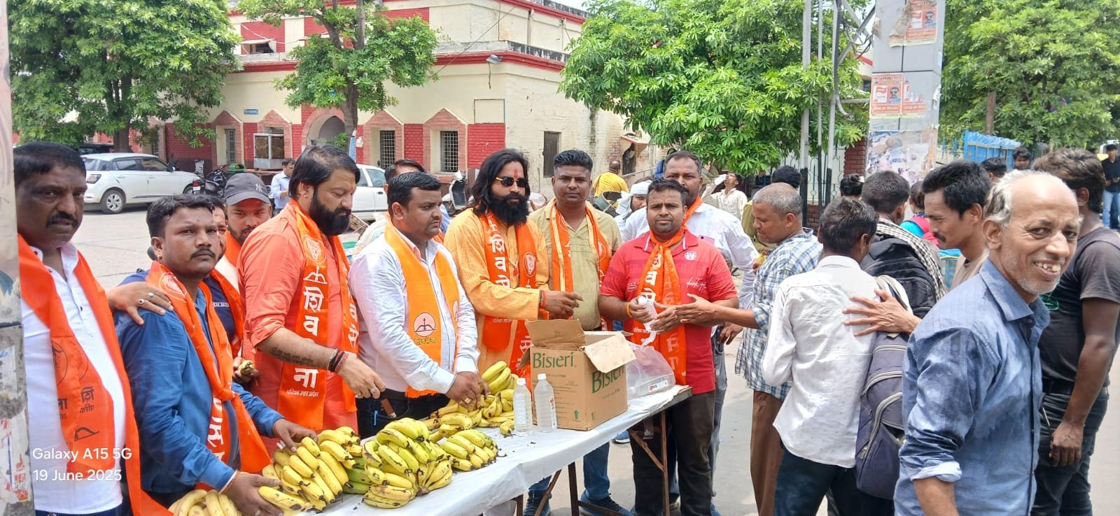 शिवसेना ने मनाया 59 वां स्थापना दिवस, जगह-जगह किए गए सांस्कृतिक कार्यक्रम, मुरादाबाद में&nbsp; जगह-जगह शिवसैनिकों ने बांटे खाद्य पदार्थ | New India Times