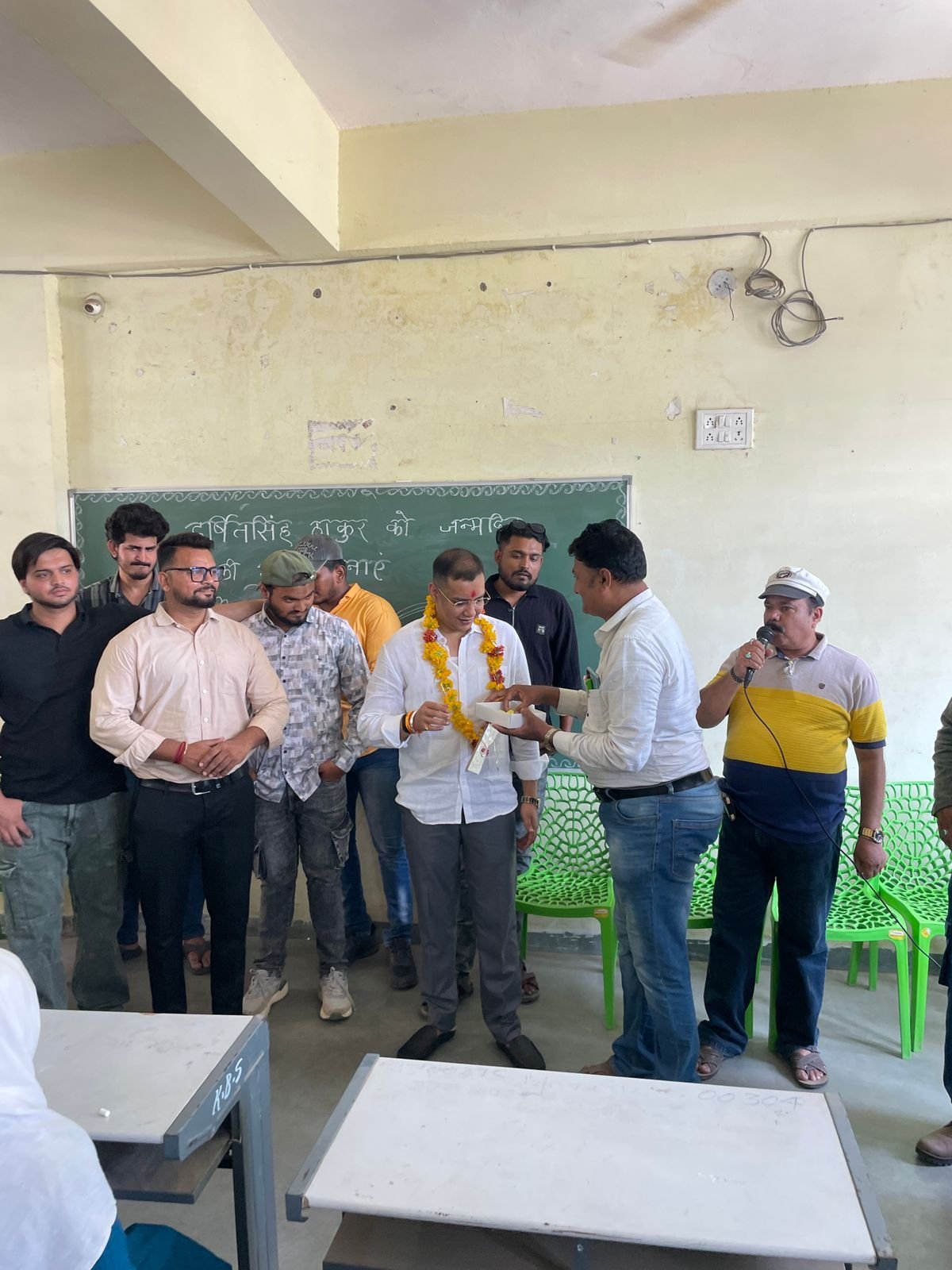 युवा नेता हर्षित सिंह ठाकुर ने जन्मदिन को बनाया सेवा और समर्पण का अवसर, ब्लड डोनेशन से लेकर जरूरतमंदों की मदद तक निभाई सामाजिक जिम्मेदारी 1 युवा नेता हर्षित सिंह ठाकुर ने जन्मदिन को बनाया सेवा और समर्पण का अवसर, ब्लड डोनेशन से लेकर जरूरतमंदों की मदद तक निभाई सामाजिक जिम्मेदारी | New India Times