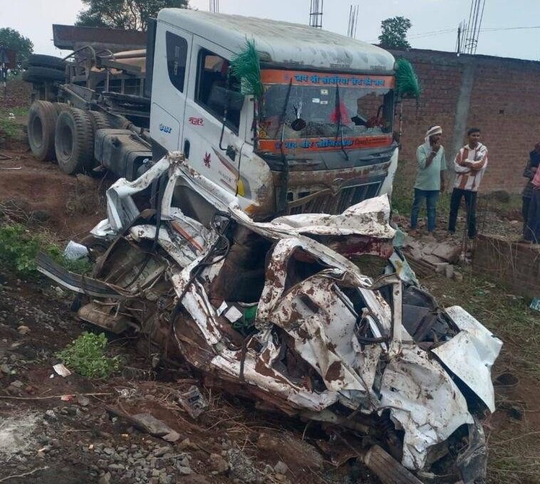 सजेली मालजीसाथ हाईवे दुर्घटना: कलेक्टर ने गठित की उच्चस्तरीय जांच समिति 2 सजेली मालजीसाथ हाईवे दुर्घटना: कलेक्टर ने गठित की उच्चस्तरीय जांच समिति | New India Times
